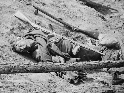 Oldtime070 - Petersburg, Va. Dead Confederate soldier with gun